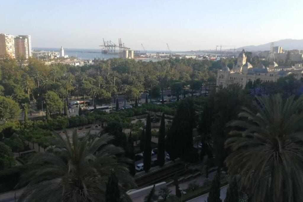 Apartamento En Pleno Centro De Málaga Kültér fotó